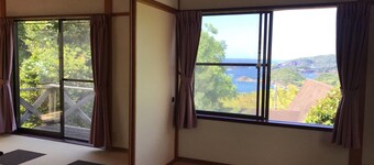 Cottage for 12 people / Matsue Shimane