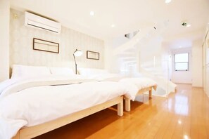 2 habitaciones, tabla de planchar con plancha y wifi gratis 