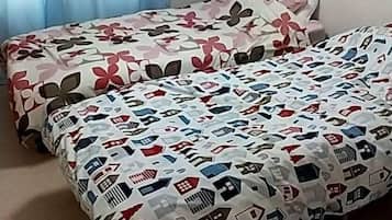 2 bedrooms, desk, iron/ironing board, free WiFi