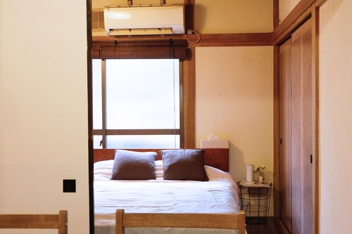 101 Oldstyle Apartment 2 double beds living r - Room 101 Mitsumi Corp I 1233 Kichijojiminamicho Musashinoshi Tokyo / Musashino, Tokyo