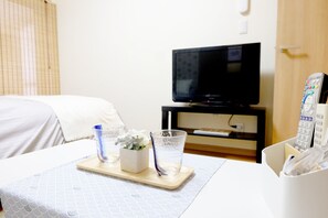 1 bedroom, desk, iron/ironing board, free WiFi - Dream House 102 Stylish Japanese Modern Up to 4 - Room 102 Mitsumi Corp I 1233 Kichijojiminamicho Musashinoshi Tokyo / Musashino, Tokyo (Musashino,)