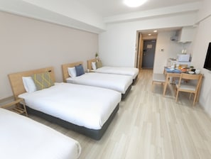 1 bedroom, desk, free WiFi, bed sheets