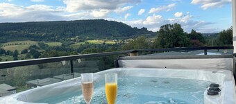 Osprey View Lodge & Hot Tub