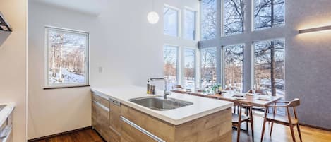 Fridge, microwave, stovetop, electric kettle