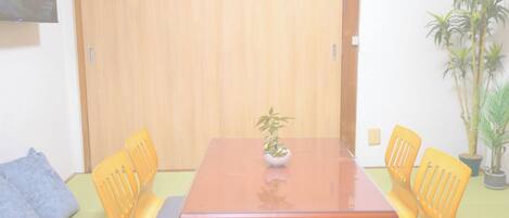 تناول الطعام