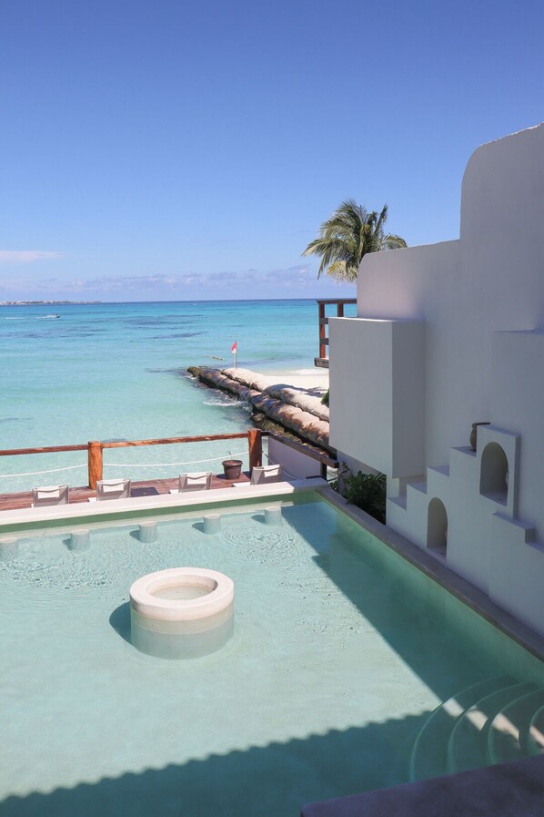 Outdoor pool - La Palma Beachfront - Self Check In (Cancun)