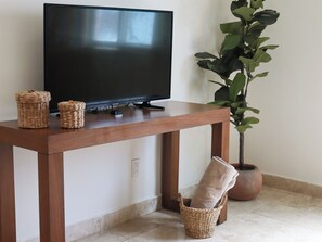 Deluxe Double Room | Individually furnished, free WiFi, bed sheets - La Palma Beachfront - Self Check In (Cancun)