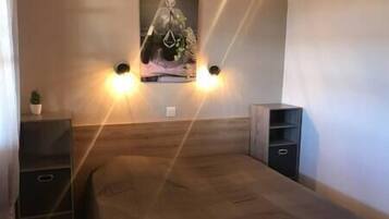 1 bedroom, iron/ironing board, WiFi