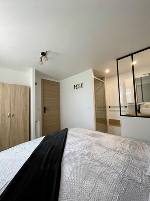 1 bedroom, iron/ironing board, WiFi