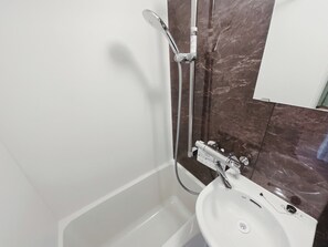 Hair dryer, towels