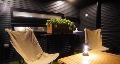Make a reservation directly and save Double room - Garage House Hotel ISHIUCHI BASE 02 / Hiroshima Hiroshima