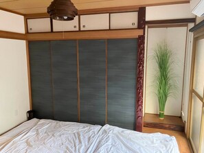 2 chambres, bureau, Wi-Fi gratuit, draps fournis