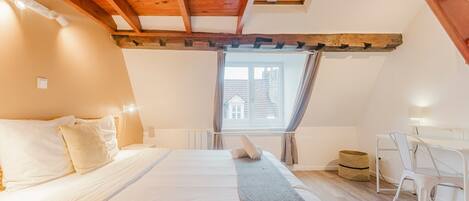 2 Schlafzimmer, Schreibtisch, Bügeleisen/Bügelbrett, Internetzugang