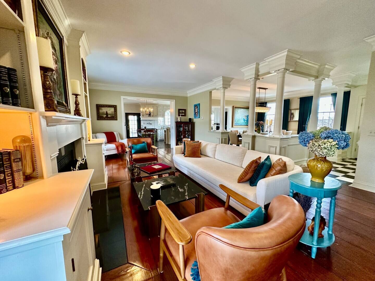 Smart TV, caminetto, monitor per computer, stampante