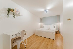 2 sovrum, strykjärn/strykbräda, internet och sängkläder