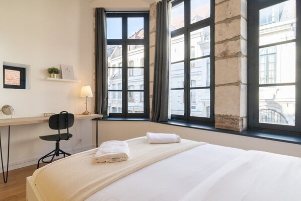 3 chambres, bureau, fer et planche à repasser, accès Internet