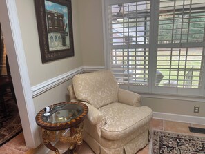 المنشأة من الداخل