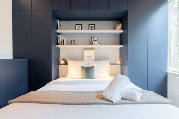 1 chambre, fer et planche à repasser, accès Internet, draps fournis