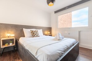 1 間睡房、熨斗/熨衫板、上網、床單