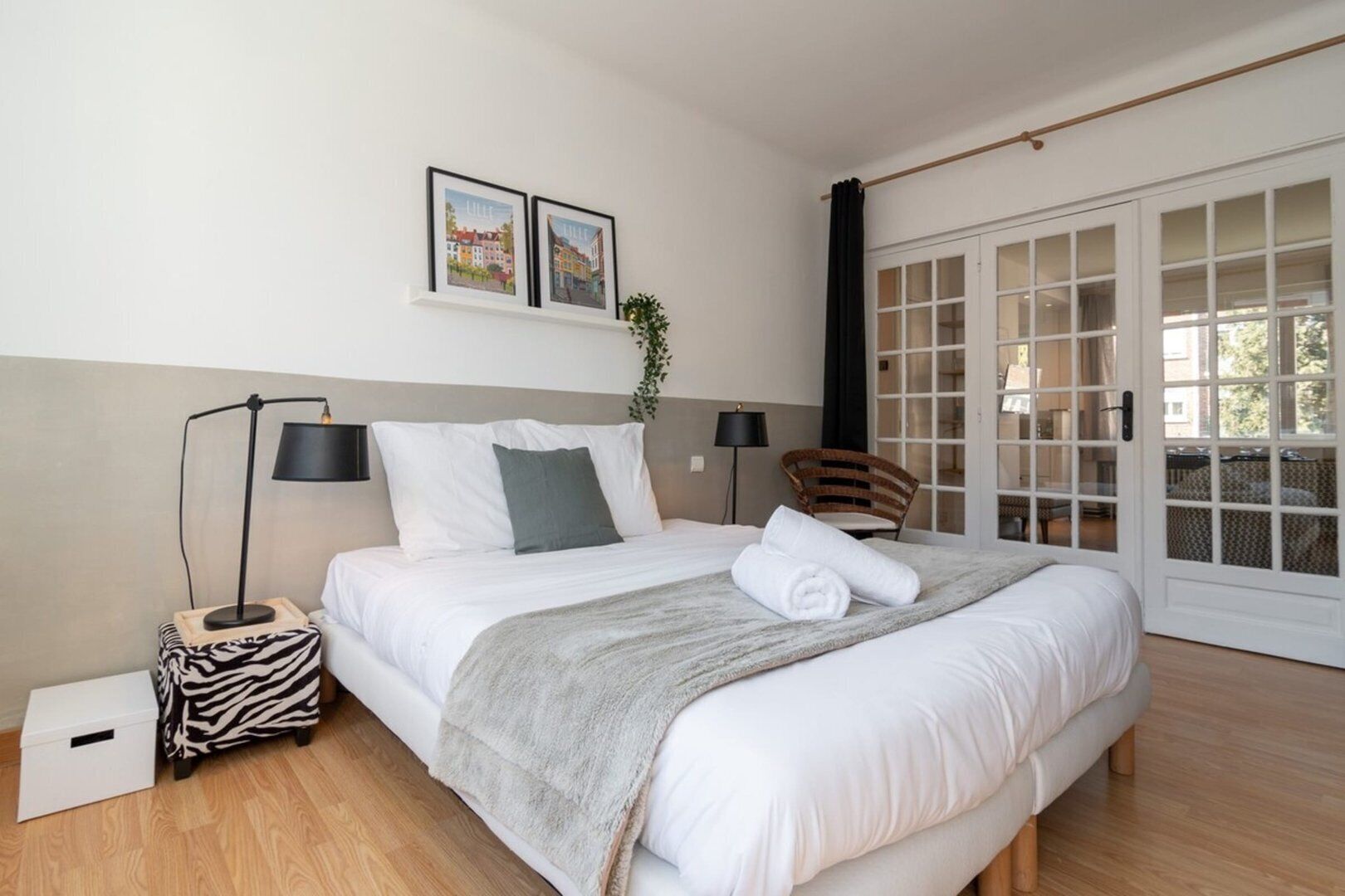 1 bedroom, desk, iron/ironing board, internet