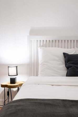 1 Schlafzimmer, Schreibtisch, Bügeleisen/Bügelbrett, Internetzugang