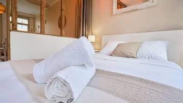 2 chambres, fer et planche Ă repasser, accĂšs Internet, draps fournis