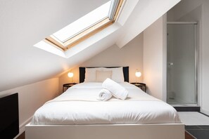 2 chambres, bureau, fer et planche à repasser, accès Internet