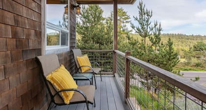 Short Board Studio - Pacific City