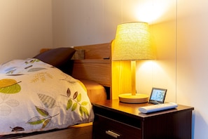 2 camere, una scrivania, Wi-Fi gratuito, lenzuola
