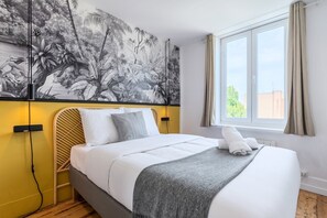 3 chambres, bureau, fer et planche à repasser, accès Internet