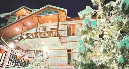 4 BHK CEDAR VILLA-Bonfire-BBQ-Garden-Kitchen