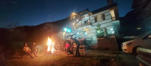 4 BHK CEDAR VILLA-Bonfire-BBQ-Garden-Kitchen

