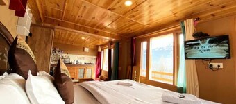 1 BHK INDEPENDENT MUD HOUSE +NETFLIX+POWER BACKUP

