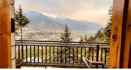 Duplex Premium Suite l Snow Mountain View Balcony