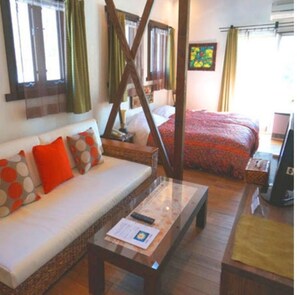 1 bedroom, desk, free WiFi, bed sheets