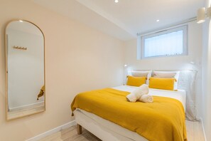 1 soverom, strykejern/-brett, internettilgang og sengetøy