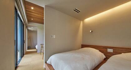 Family Room Natural Kitchen with stove / Oshimagun Kagoshima