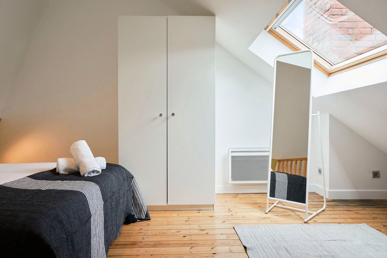 2 chambres, bureau, fer et planche à repasser, accès Internet