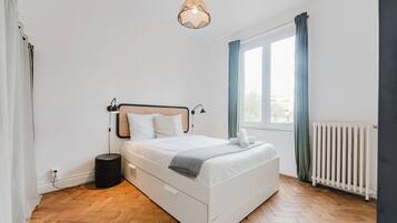 2 chambres, fer et planche à repasser, draps fournis