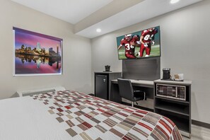 Superior Room, 1 King Bed, Non Smoking | Desk, laptop workspace, blackout drapes, iron/ironing board - Red Roof Inn Hutchins (Hutchins)