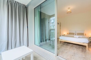 1 Schlafzimmer, Schreibtisch, Bügeleisen/Bügelbrett, Internetzugang