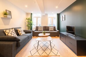 TV - Lille Centre: Fully-equipped triplex with terrace (Lille)