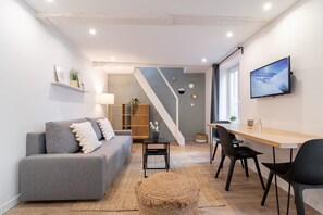 TV - hypercentre / Gares - Duplex apartment (Lille)