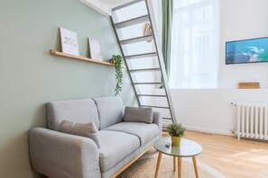 TV - Lille Hypercentre - Superb design studio! (Lille)