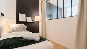 2 chambres, fer et planche Ă repasser, accĂšs Internet, draps fournis