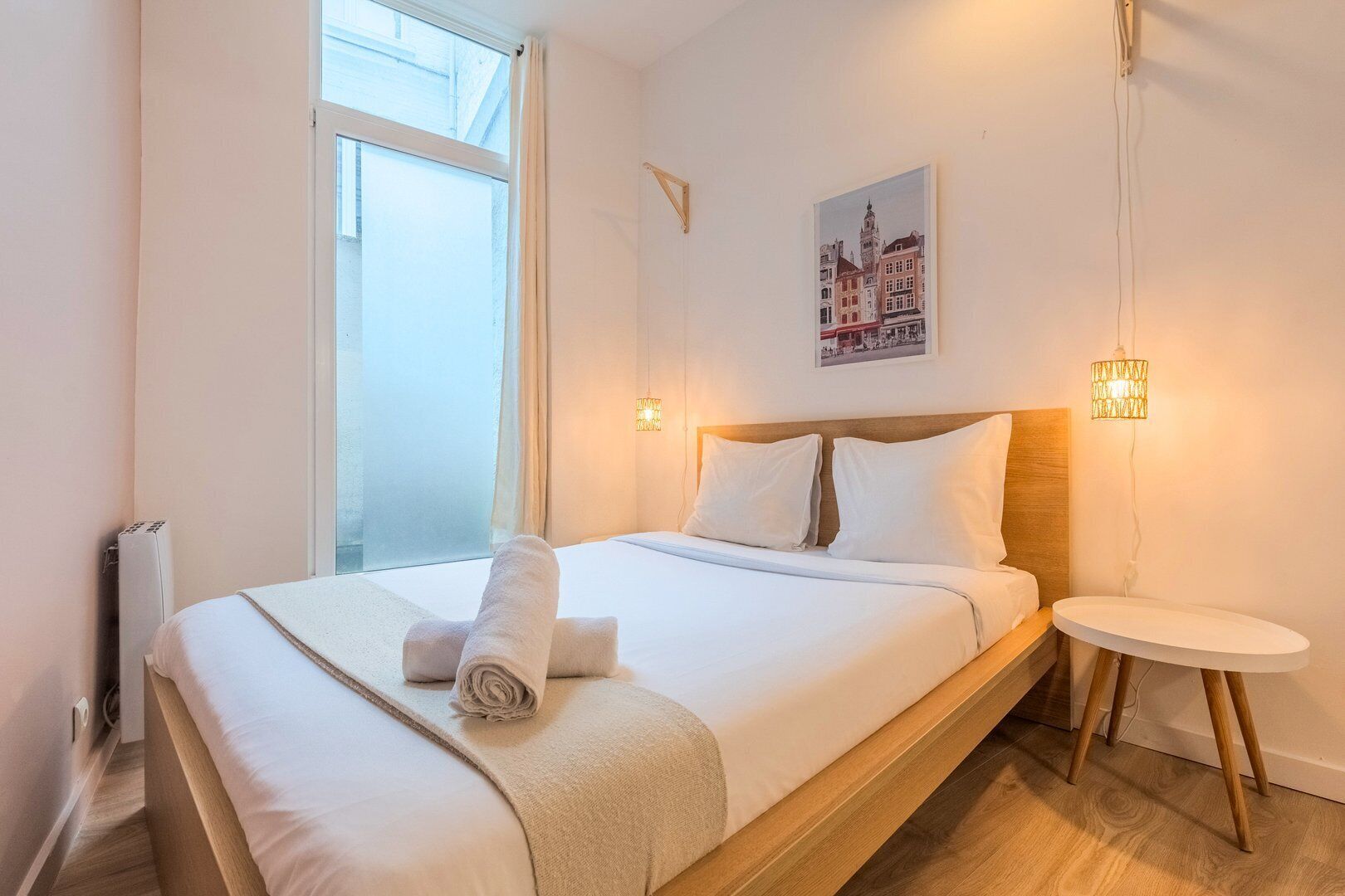 1 slaapkamer, een bureau, internet, beddengoed