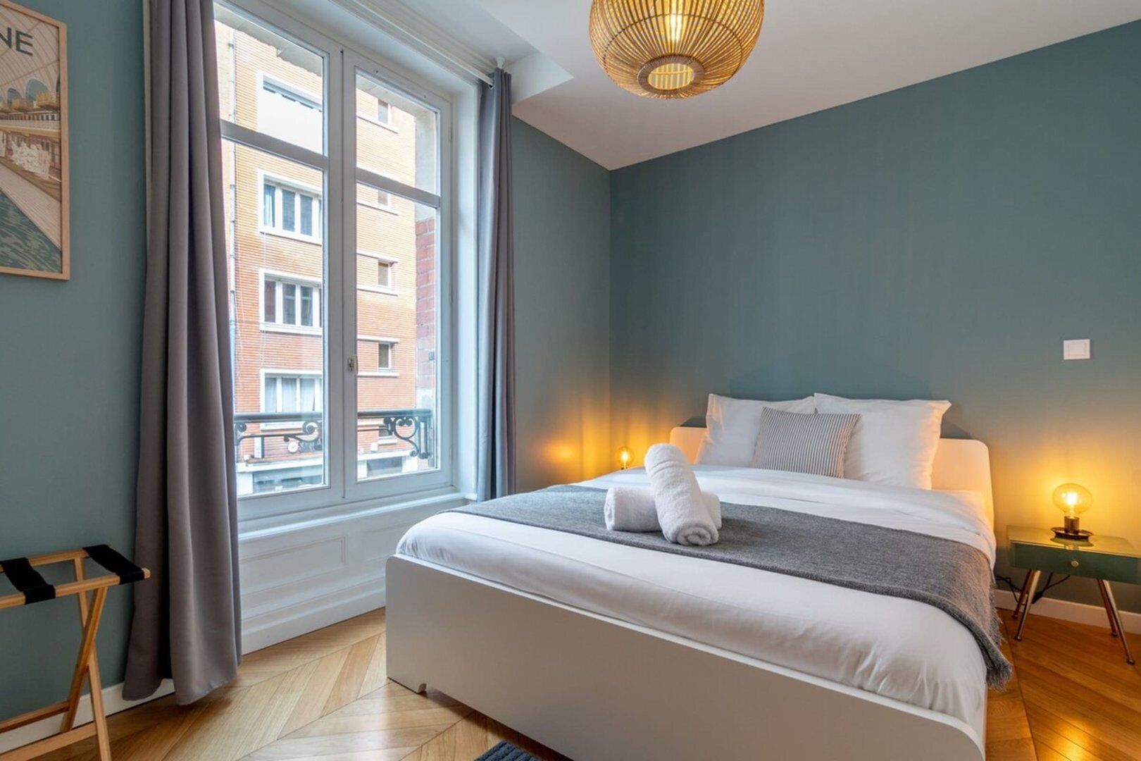 1 sovrum, skrivbord, strykjärn/strykbräda och internet