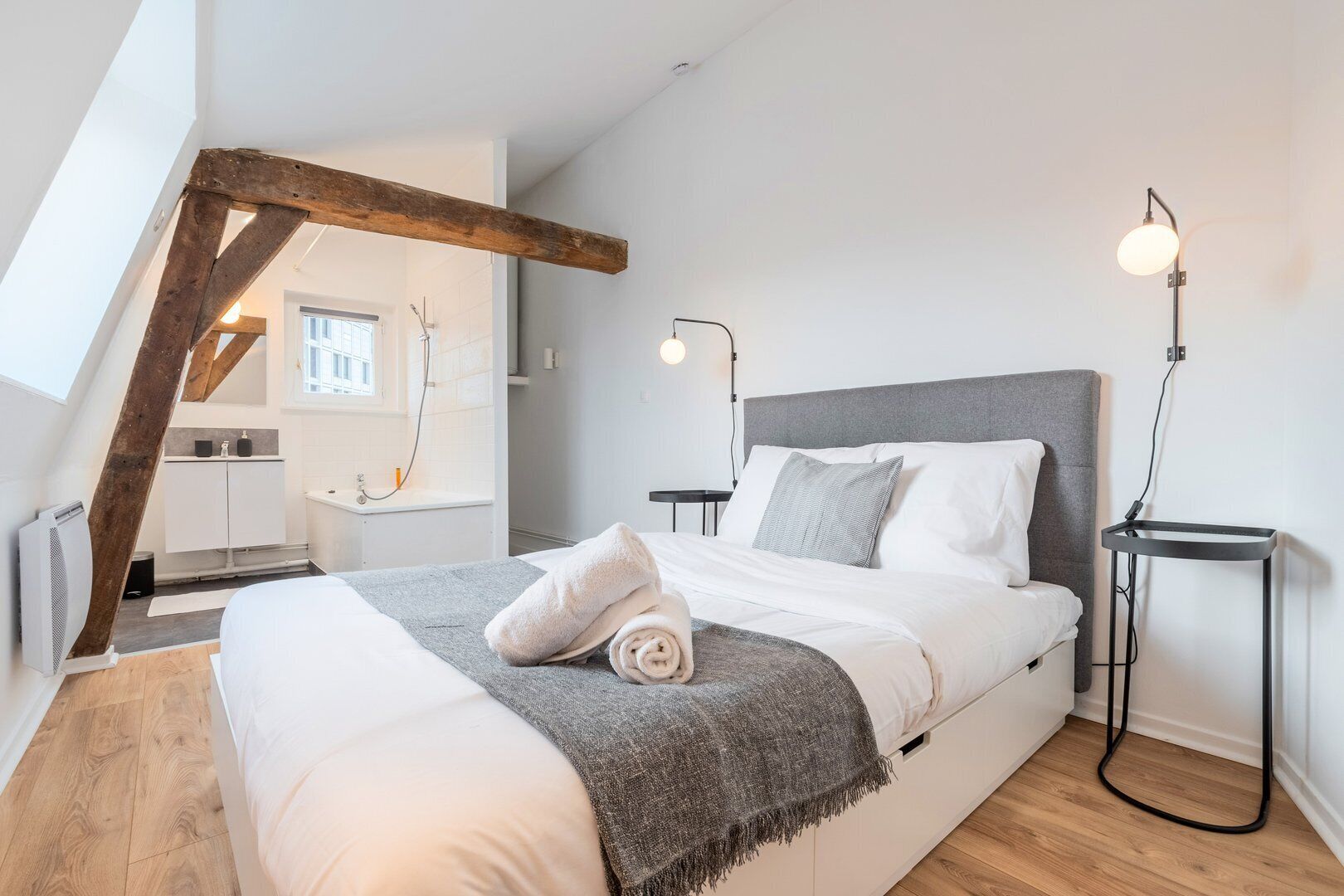 1 bedroom, desk, iron/ironing board, Internet