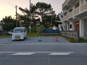 Property grounds - yambaruB  / Kunigami-gun Okinawa (Kunigami-gun)