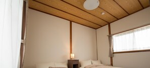 3 Schlafzimmer, Schreibtisch, Bügeleisen/Bügelbrett, kostenloses WLAN